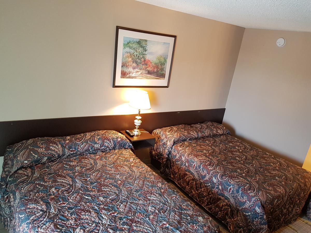 Alaskan Motel Fox Creek Kamer foto